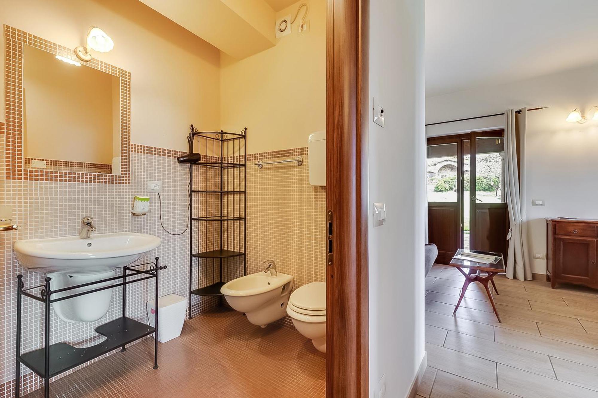 Cascina Crocelle With View And Shared Pool * Padenghe sul Garda