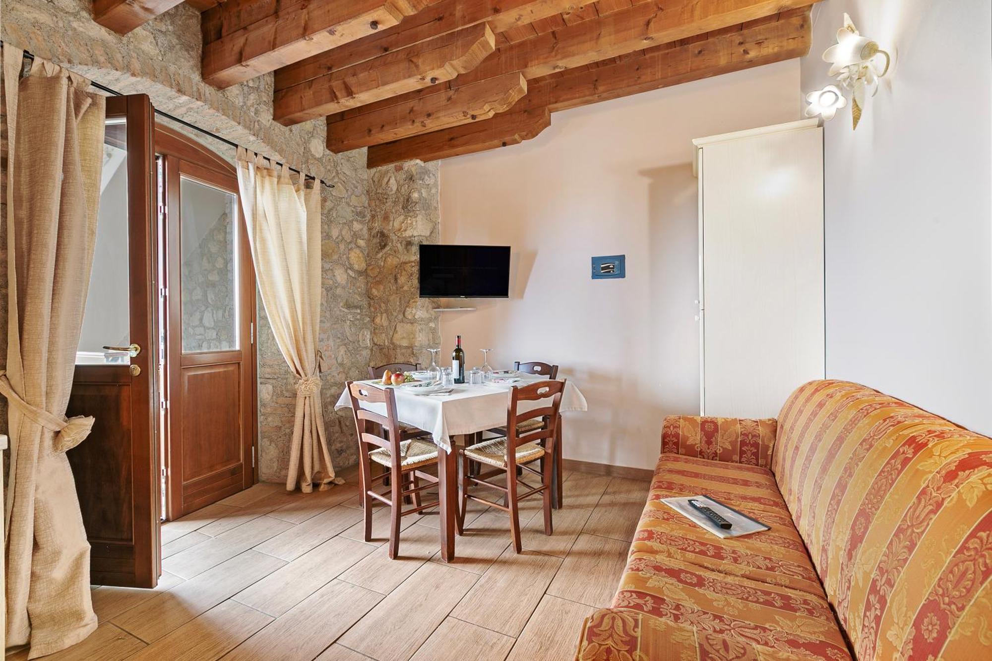 Cascina Crocelle - Happy